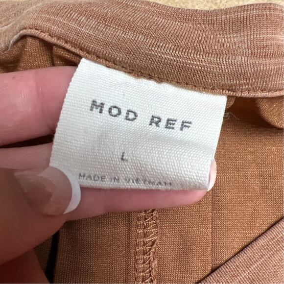 Mod Ref Women's Pleated Back Short Sleeve Shirt V Neck Size Large  Modal Blend - Picture 2 of 5